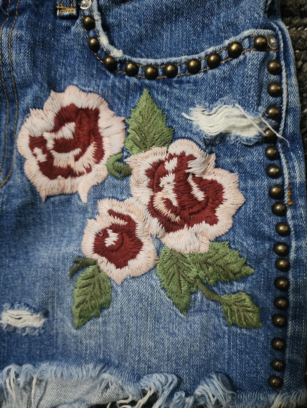 Free People Denim Mini Skirt Wild Rose Embroidered Size 24 Waist Festival EUC - Picture 8 of 13